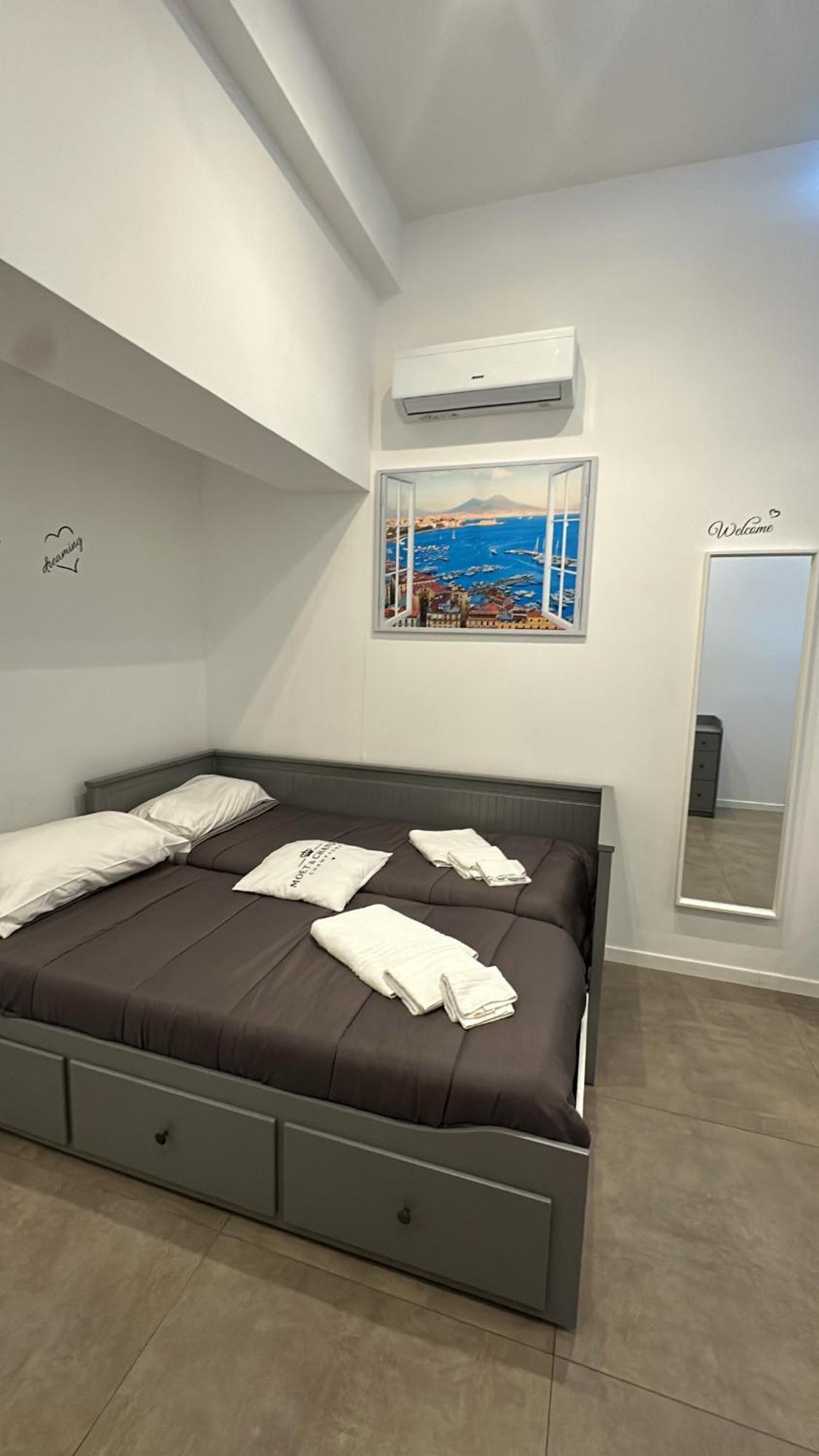 Morra'S Room เนเปิลส์ ภายนอก รูปภาพ