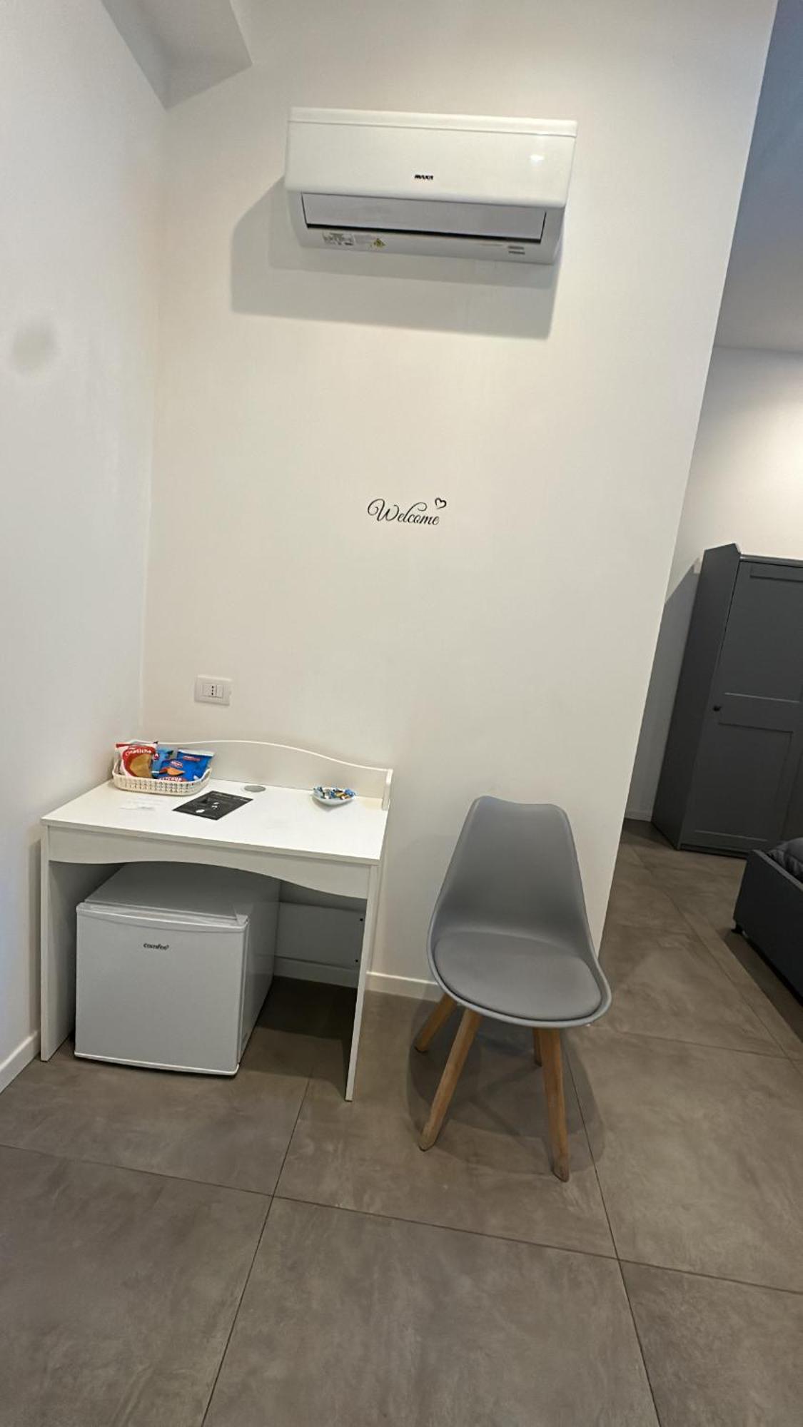 Morra'S Room เนเปิลส์ ภายนอก รูปภาพ